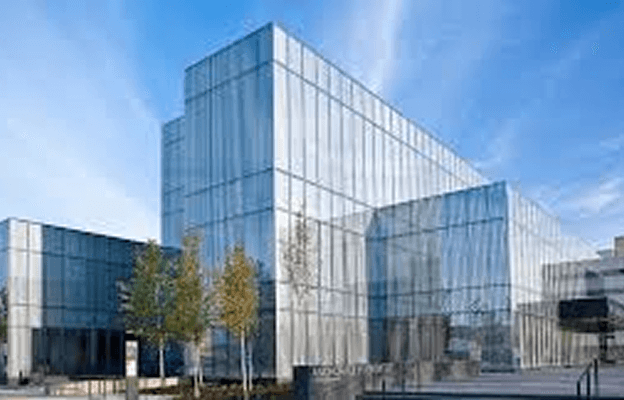 Anchorage Museum, RentATrolley