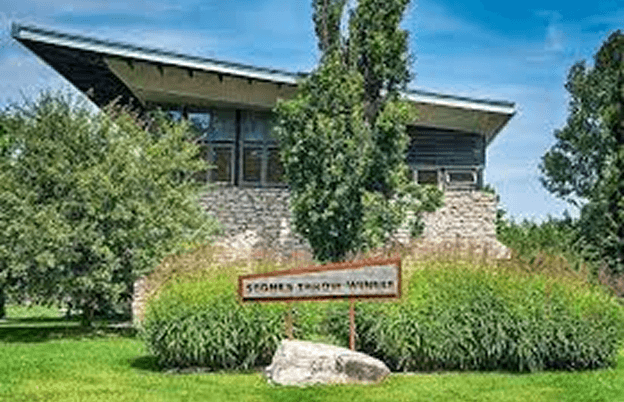 Stone’s Throw Winery