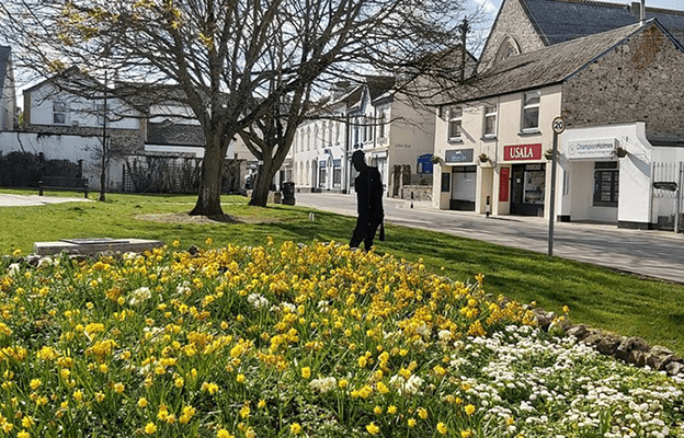 Windsor Gardens, RentATrolley