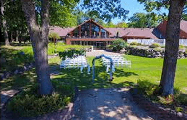 Michaywé Inn the Woods, RentATrolley