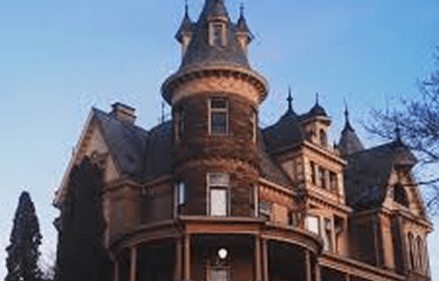 The Henderson Castle, RentATrolley