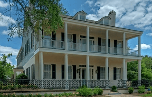 Fort Conde Inn, RentATrolley