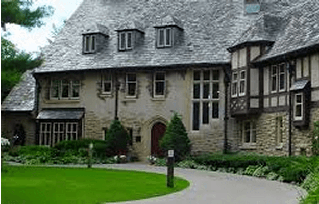 The Plummer House, RentATrolley