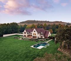 The Estate, RentATrolley