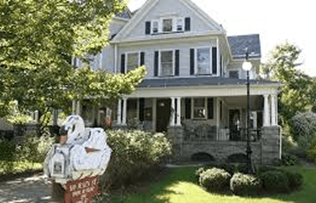 The Whistling Swan Inn