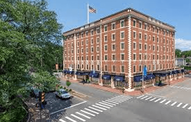 Hawthorne Hotel, RentATrolley
