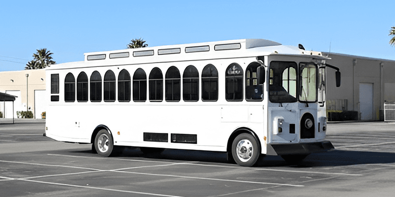 Classic Trolley – 30
Passengers exterior