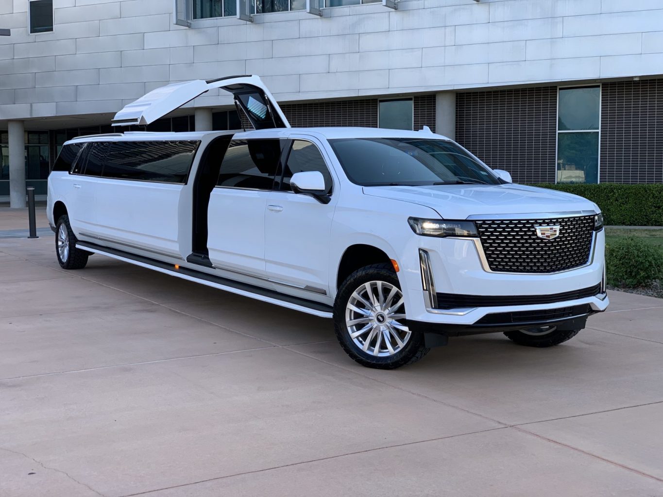 Exterior view of Cadillac Escalade ESV Limo